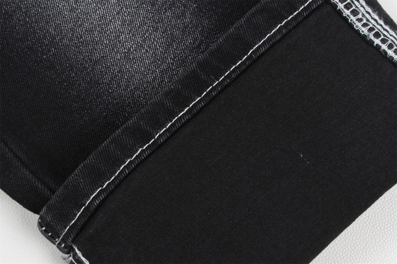 Fabricazione di tessuti di denim ecologici