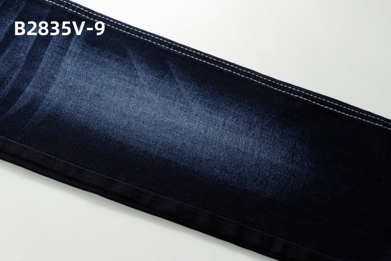 Disponibile in tessuto di denim di colore blu scuro e di peso medio, pronte per la fabbricazione di jeans