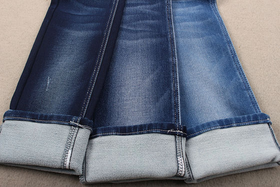 La falsificazione pesante della pesca ha tricottato il tessuto crudo del denim
