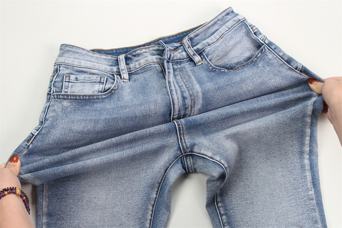 180cm Larghezza 10 oz Prezzo economico Prodotti pronti Fabbrica di stoffe di denim per jeans da donna